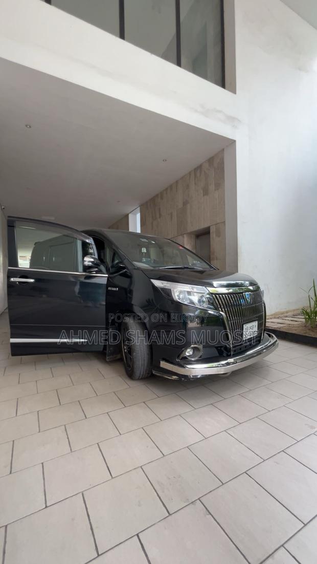 Toyota Esquire 1.8 FWD Hybrid (7 seater) 2017 Black