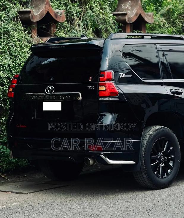 Toyota Land Cruiser Prado 2.7 2022 Black