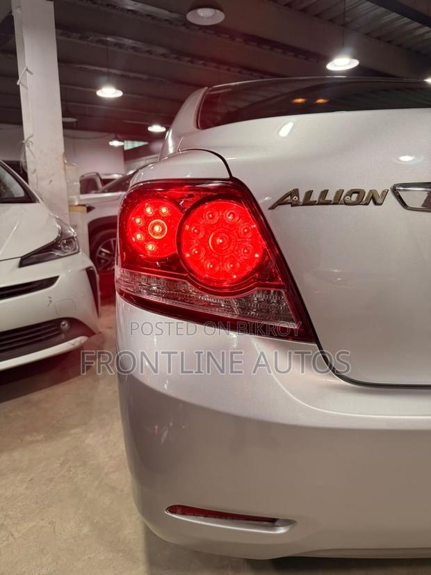 Toyota Allion 2011 Silver