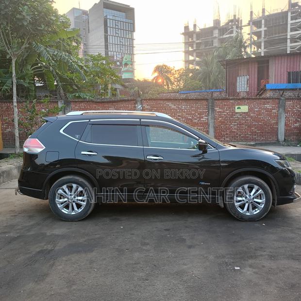 Nissan X-Trail 2.0 Hybrid FWD 2016 Black