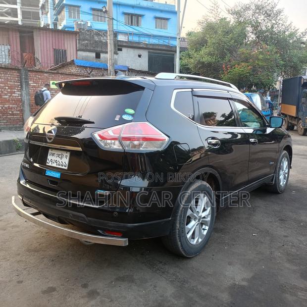 Nissan X-Trail 2.0 Hybrid FWD 2016 Black