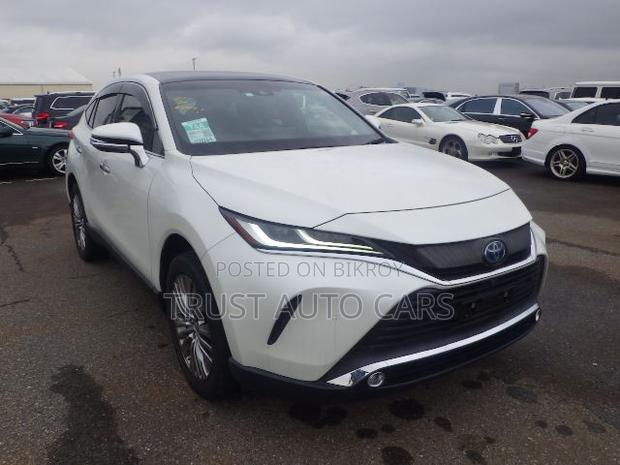 Toyota Harrier 2.5 Hybrid 2021 Pearl
