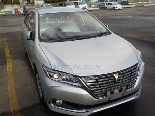 Toyota Premio 2020 Silver