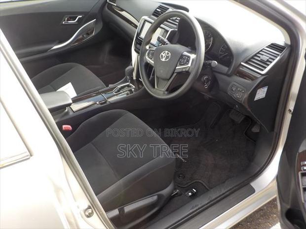 Toyota Premio 2020 Silver