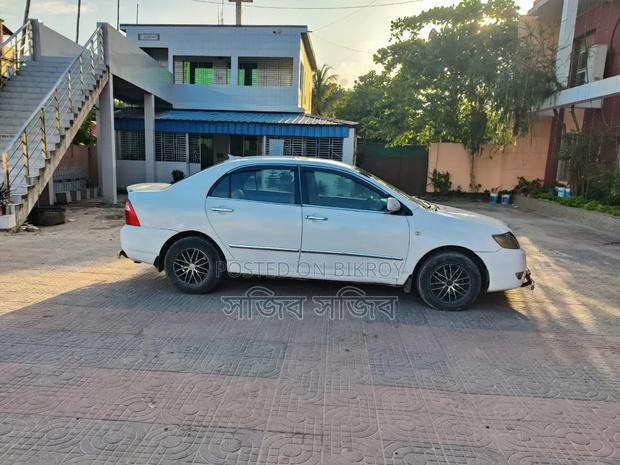 Toyota Corolla 1.4 D Automatic 2004 White