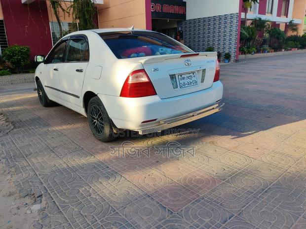 Toyota Corolla 1.4 D Automatic 2004 White