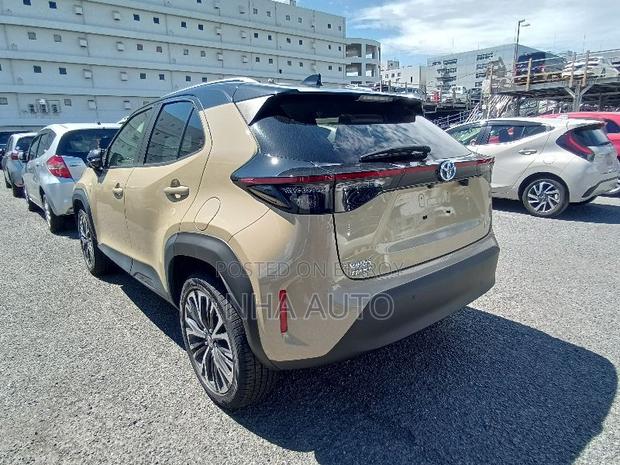 Toyota Yaris Cross 2021 Beige