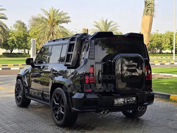 Land Rover Defender First Edition 2023 Black