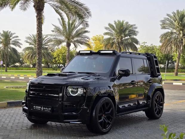 Land Rover Defender First Edition 2023 Black