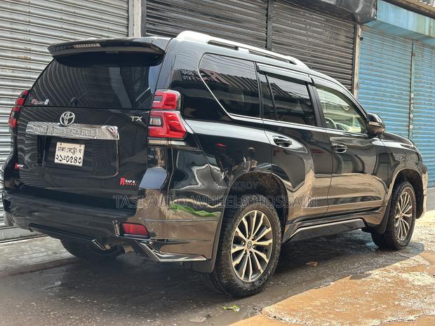 New Toyota Land Cruiser Prado 2.7 2020 Black