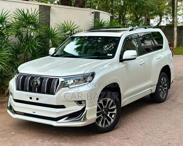 Toyota Land Cruiser Prado 2.7 2022 Pearl