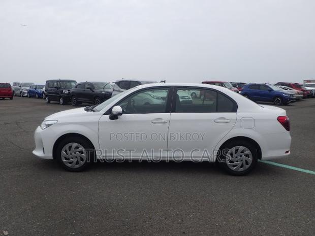 Toyota Axio 2021 White