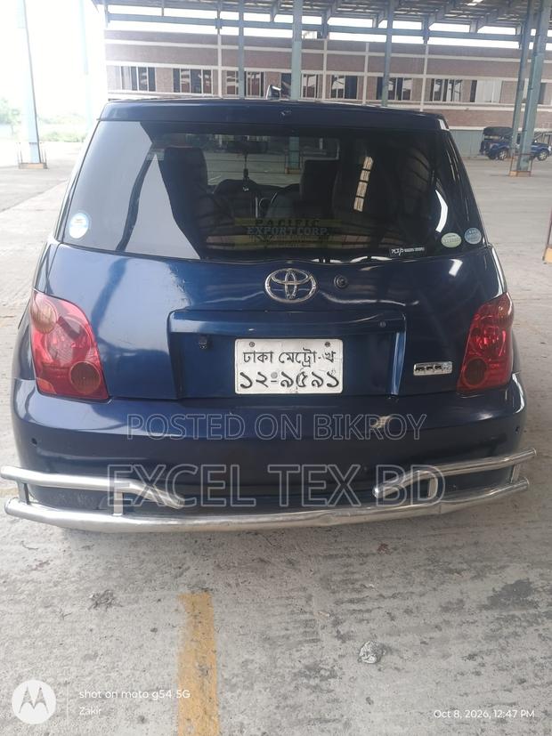 Toyota IST 2004 Blue