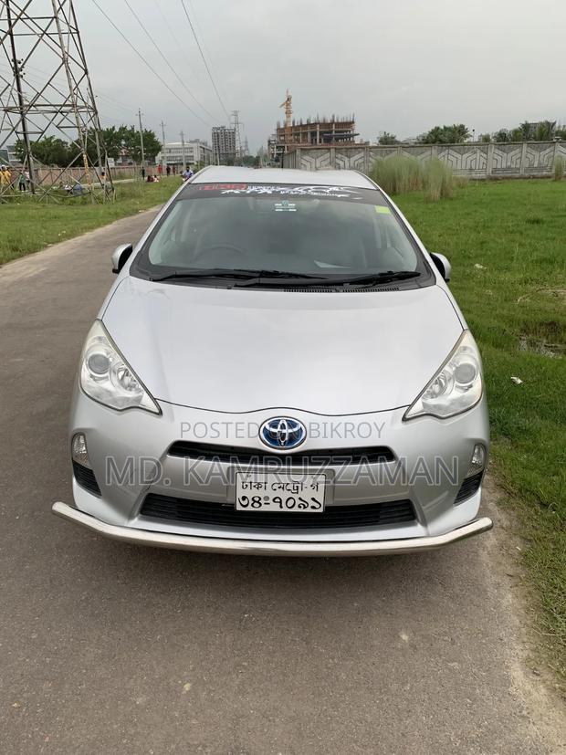 Toyota Aqua 2012 Silver