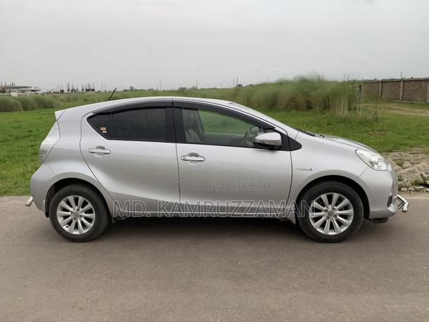 Toyota Aqua 2012 Silver