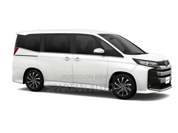 Toyota Noah 2026 Pearl