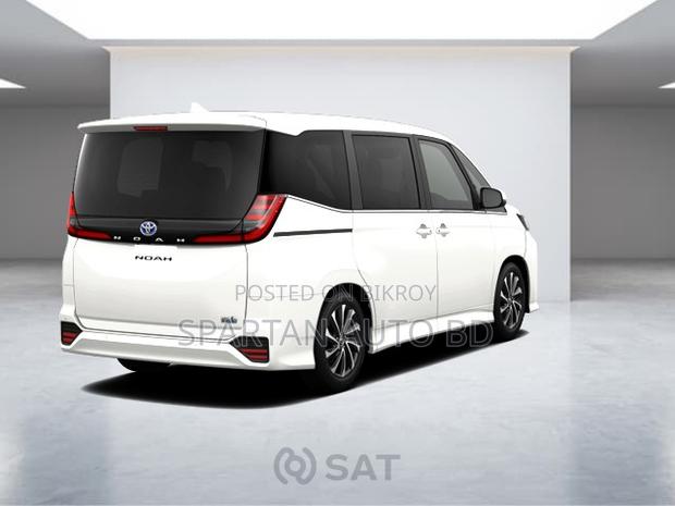 Toyota Noah 2026 Pearl