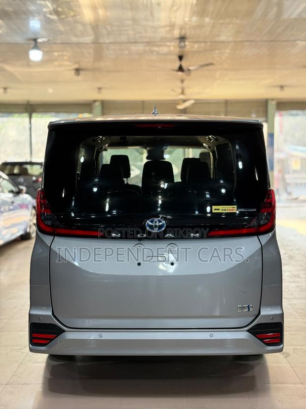 Toyota Noah 2022 Gray