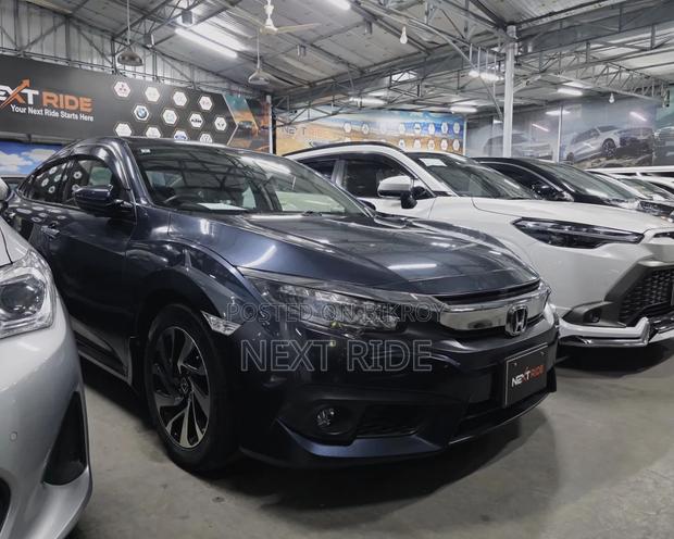Honda Civic EX Sedan 2019 Gray