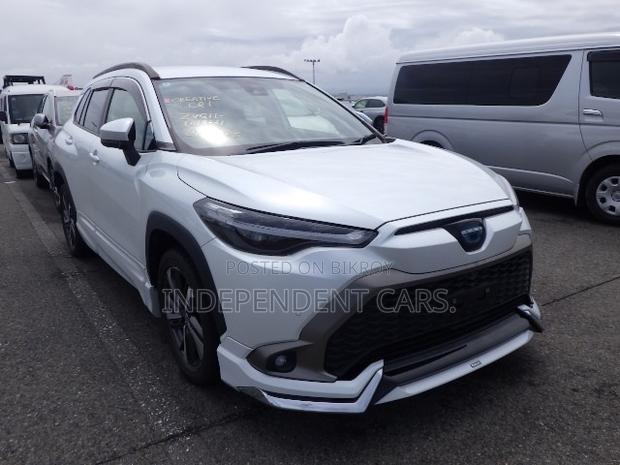 Toyota Corolla Cross 1.8 Hybrid FWD 2022 Pearl