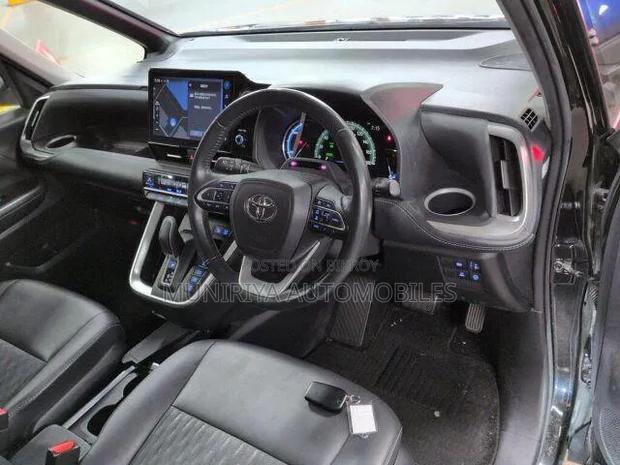 Toyota Noah 2022 Black