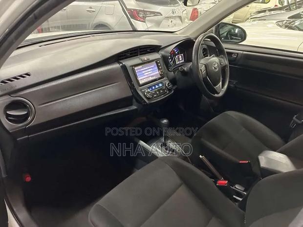 Toyota Axio 2022 Silver