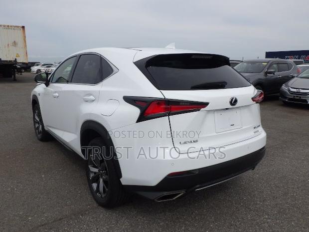 Lexus NX 300 FWD 2019 Pearl