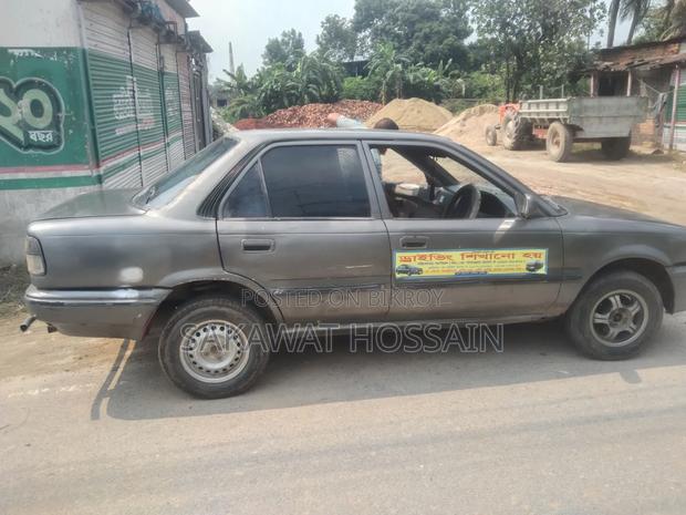 Toyota Avanza 1990 Gray