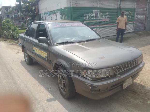 Toyota Avanza 1990 Gray