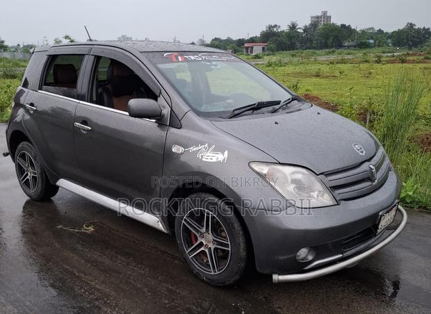 Toyota IST 2004 Gray