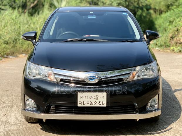 Toyota Corolla Fielder 1.5 Hybrid FWD 2014 Black