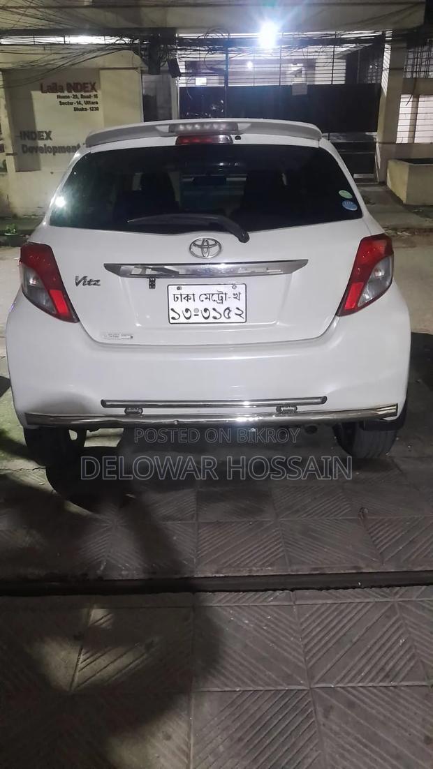 Toyota Vitz 2012 Pearl