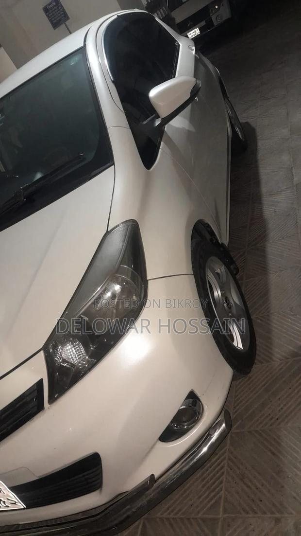 Toyota Vitz 2012 Pearl