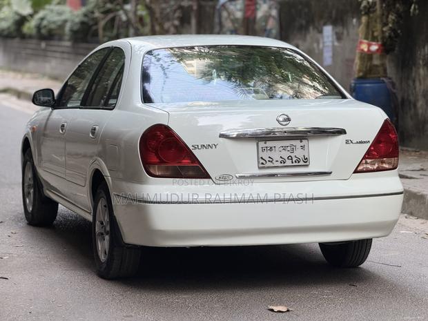Nissan Sunny 2009 Pearl