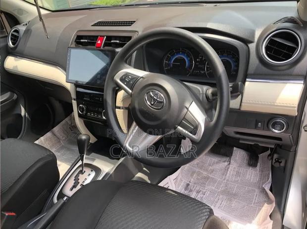 Toyota Rush 1.5 RWD 2021 Silver