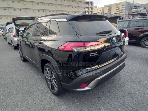 Toyota Corolla Cross 1.8 Hybrid AWD 2021 Black