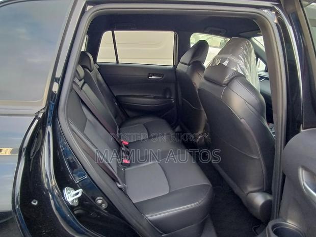 Toyota Corolla Cross 1.8 Hybrid AWD 2021 Black
