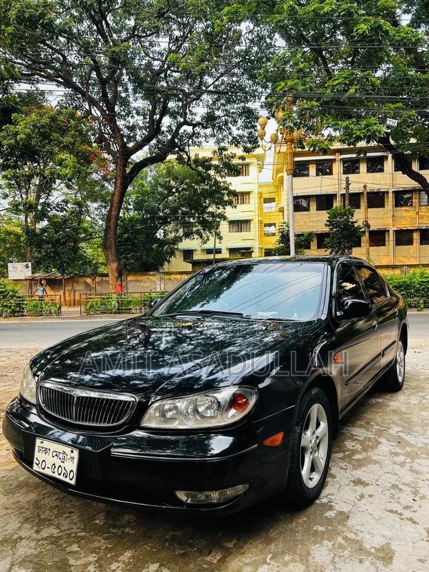 Nissan Cefiro 2001 Black