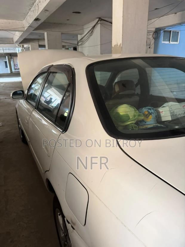 Toyota Corolla Sedan 1992 White