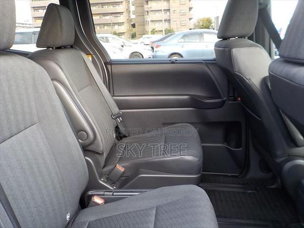 Toyota Noah 2022 Gray