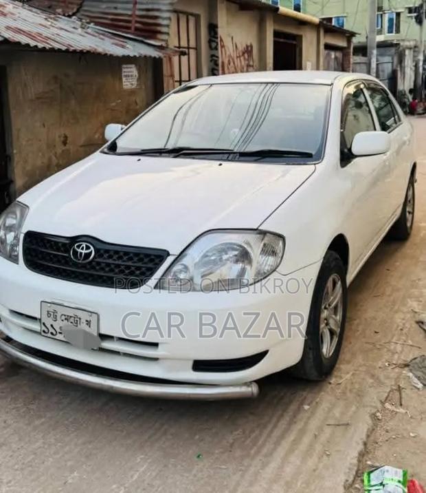 Toyota Corolla Sedan Automatic 2004 White