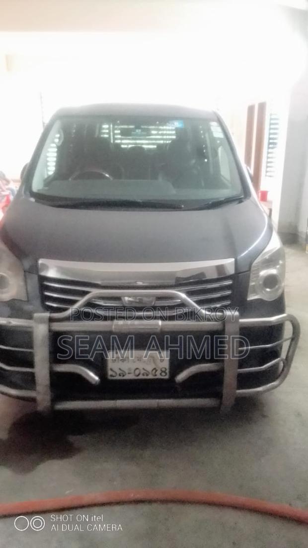 Toyota Noah 2012 Gray