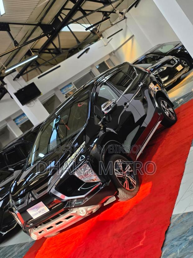 Mitsubishi Xpander 2022 Black