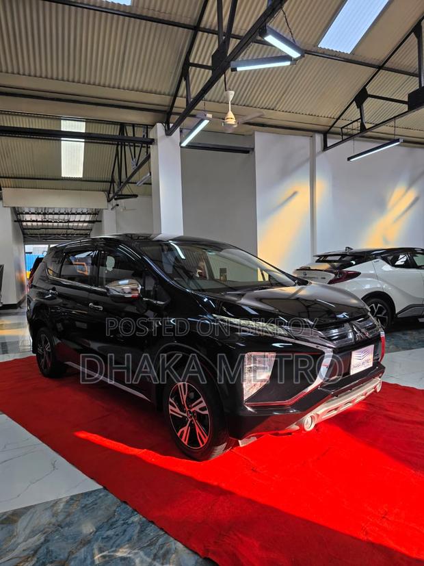 Mitsubishi Xpander 2022 Black