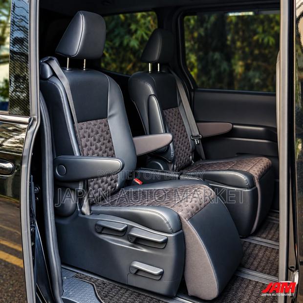 Toyota Voxy 2023 Black
