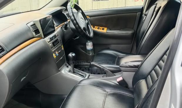 Toyota Corolla Sedan 2005 Silver