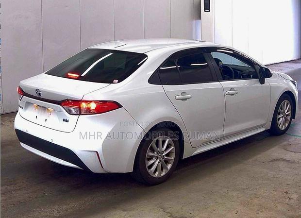 Toyota Corolla 2021 Pearl