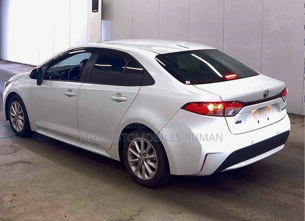 Toyota Corolla 2021 Pearl