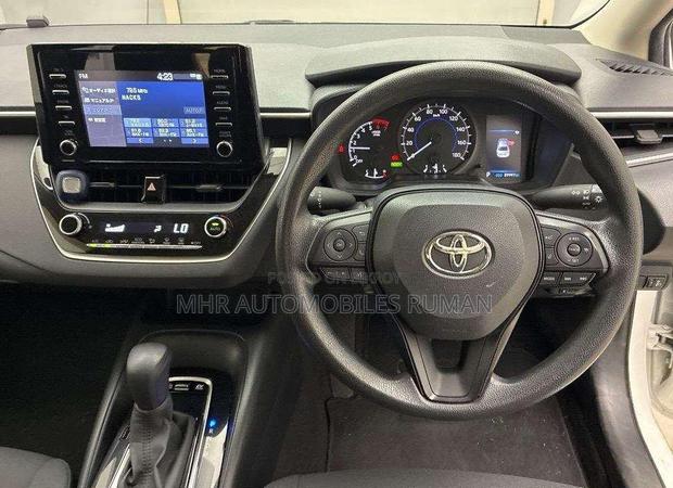 Toyota Corolla 2021 White