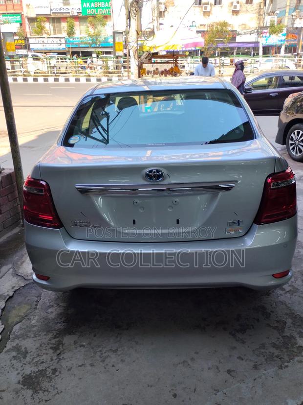 Toyota Axio 2022 Silver